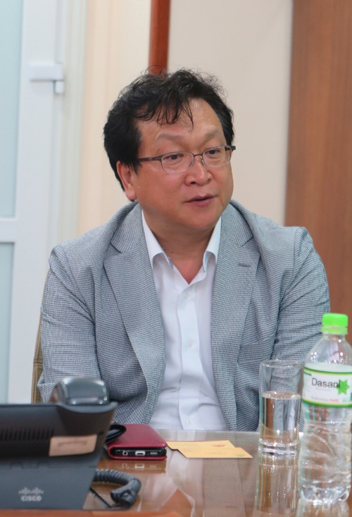 Bệnh viện Hồng Ngọc hợp tác đào tạo bác sĩ với Bệnh viện Kyungpook Hàn Quốc - 1
Dr Kim Sioh - Giám đốc Bệnh viện Đại học Quốc gia Kyungpook