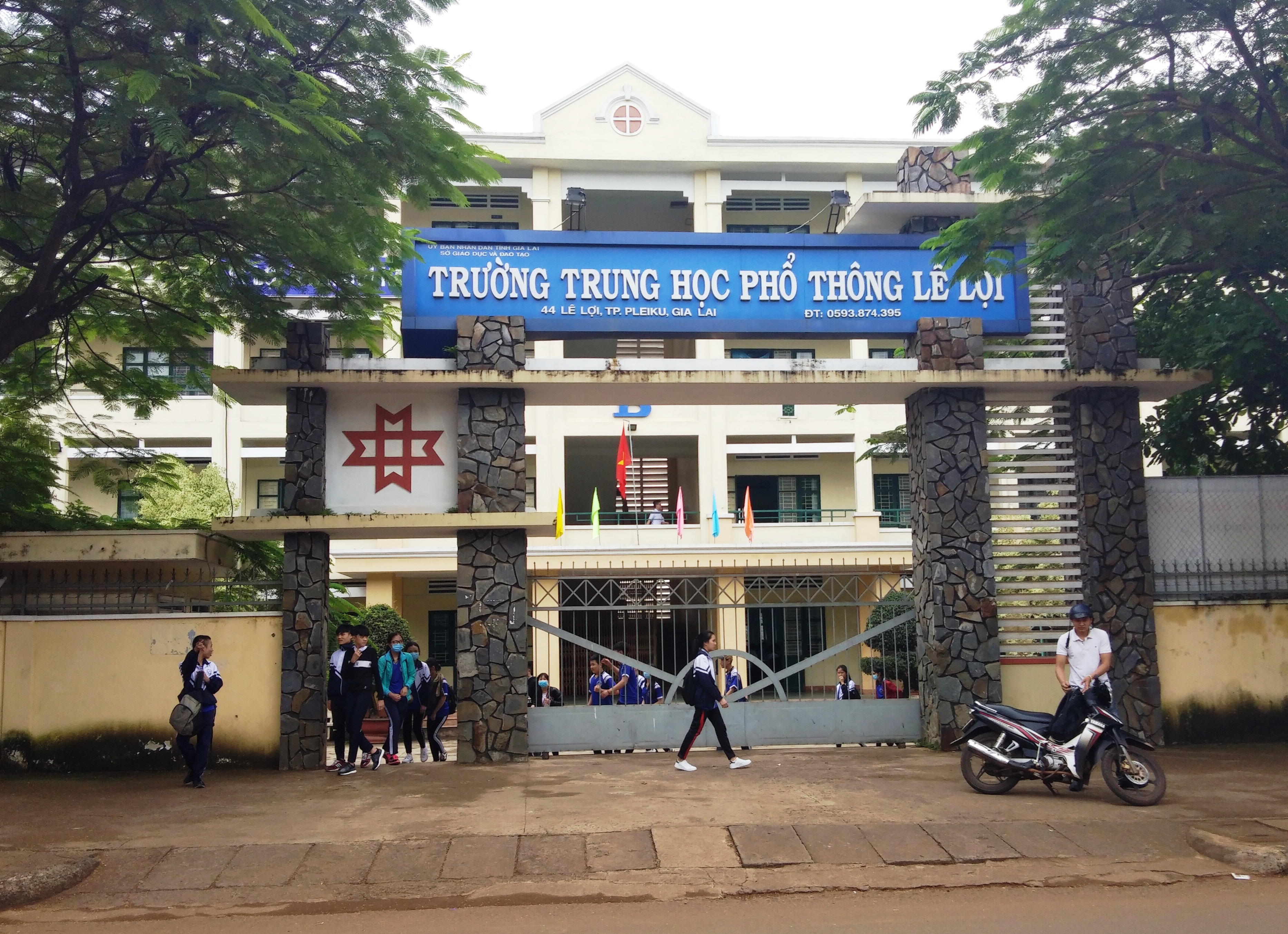 anh 1 anh 1