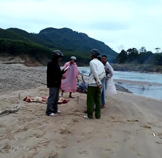 Lực lượng chức năng tìm thấy thi thể em Quyến