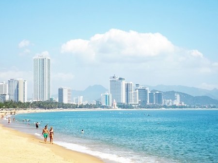 Chuyên gia kiến trúc cho rằng, Vịnh Nha Trang cần phải được bảo vệ và phải được điều tiết bằng Luật Di sản