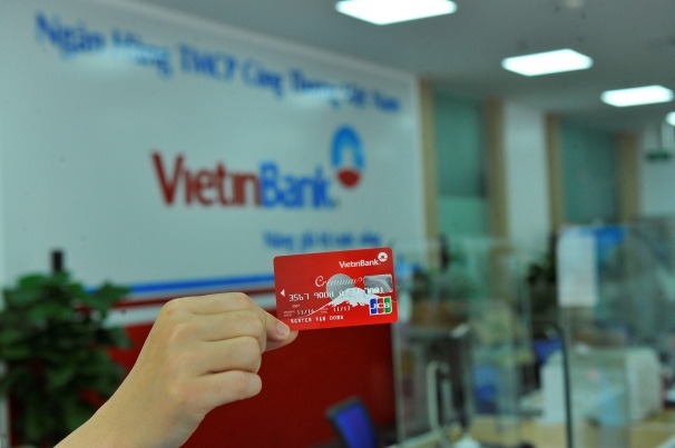 VietinBank tự hào là Ngân hàng bán lẻ tốt nhất Việt Nam 2017 - 2 Không ngừng đầu tư công nghệ, tối ưu hóa trải nghiệm của khách hàng