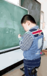 Đầu tuần "cười ngả nghiêng" với bộ ảnh động siêu hài hước - 12 Khi bạn nhắc bài