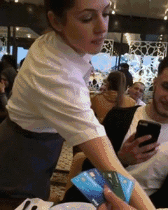 Khi bồi bàn có quyền chọn người phải thanh toán