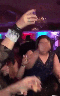 Uống rượu như thế này thì bao giờ mới say?