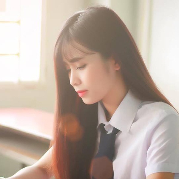 Gương mặt quảng cáo tuổi 19 yêu thích của nhiều thương hiệu lớn - 5
Mới đây, chuyến đi du lịch tới thành phố mộng mơ - Đà Lạt- của cô bạn đã được lên báo bởi thước phim đáng yêu cùng những bức hình xinh xắn, dễ thương làm “say nắng” cả cộng đồng mạng.