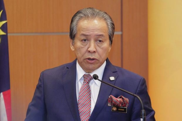 Malaysia nổi giận, bác bỏ cáo buộc của Triều Tiên trong vụ ông Kim Jong-nam - 1
Ngoại trưởng Malaysia Datuk Seri Anifah Aman (Ảnh: The Star)