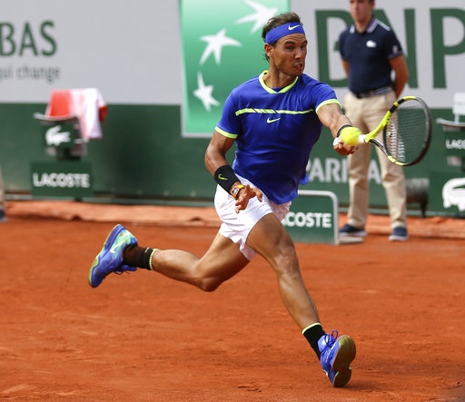 
Nadal thi đấu trong trận chung kết Roland Garros với Wawrinka
