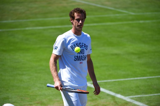 
Murray trên tập chuẩn bị cho Wimbledon 2017

