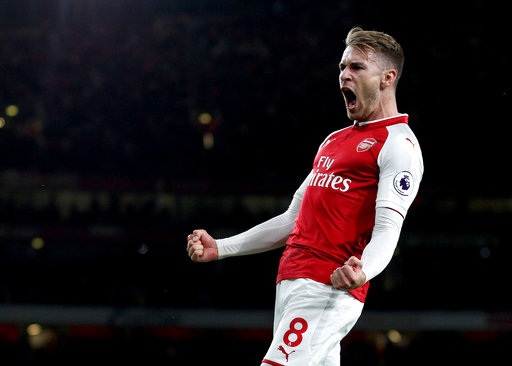 Stoke - Arsenal: "Mồi ngon" cho "Pháo thủ" - 2
Ramsey ăn mừng sau khi ghi bàn vào lưới Leicester ở vòng 1 diễn ra vào tuần trước