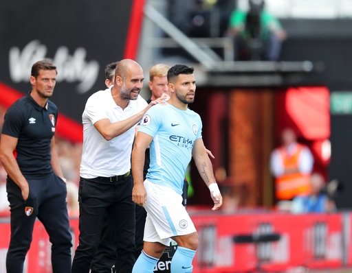 Bournemouth 1-2 Man City: Chiến thắng ở phút bù giờ - 3
Aguero được tung vào sân giữa hiệp hai