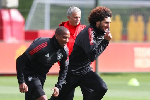 Man Utd - Everton: Ngày về của Rooney - 3
Fellaini (phải) có cơ hội ra sân trong đội hình xuất phát khi Pogba dính chấn thương
