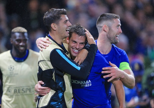 Chelsea "chơi tennis" với tân binh Qarabag - 1
Azpilicueta (thứ hai từ phải sang) ăn mừng với đồng hương Morata sau khi ghi bàn