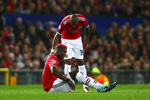 Những sự vắng mặt đáng tiếc ở đại chiến Liverpool gặp MU - 2
Pogba dính chấn thương ở trận đấu giữa MU và Basel (12/9)