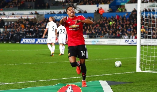 Swansea 0-2 MU: Cú đúp của Lingard - 2
Lingard ăn mừng sau khi ghi bàn thứ hai vào lưới Swansea