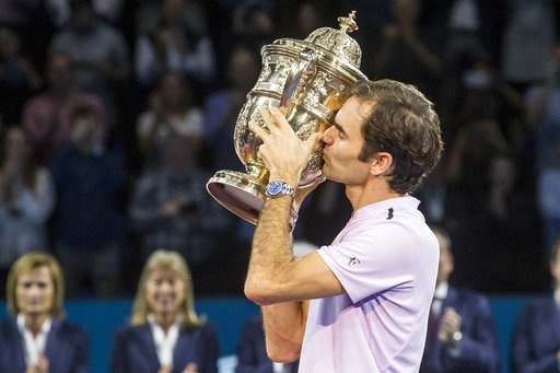 Roger Federer lần thứ 8 vô địch Basel Open - 2
Federer vô địch Basel Open lần thứ 8