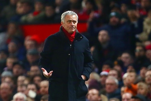 Man Utd 2-2 Burnley: Hú vía cho "Quỷ đỏ" - 2
Mourinho khá buồn bã bên ngoài đường biên