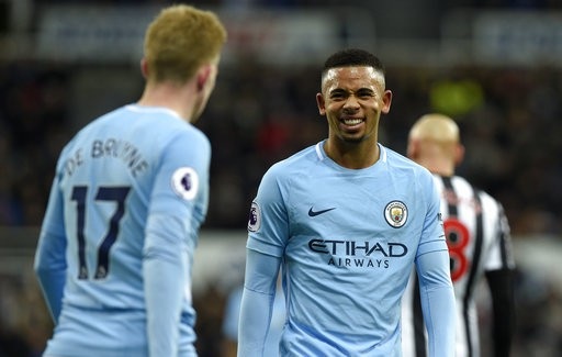 Man City đứng trước cơ hội thắng liên tiếp "nửa mùa giải" - 2
Man City đang có 18 trận thắng liên tiếp