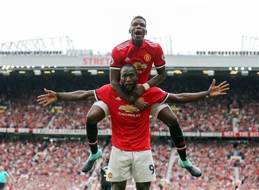 MU đứng đầu Premier League: Lukaku xứng đáng là "bom tấn" - 1
Lukaku bắt nhịp nhanh với lối chơi của MU