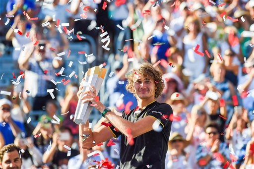 Đánh bại Federer, Alexander Zverev đăng quang ở Rogers Cup - 1
Alexander Zverev đăng quang giải Masters 1000 thứ hai trong năm