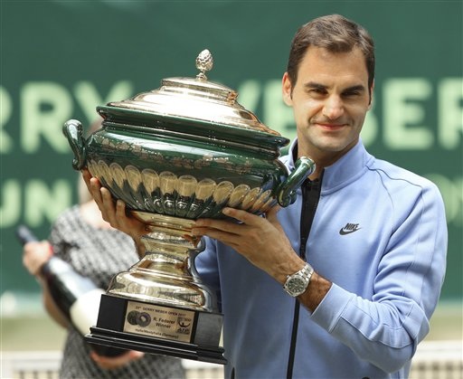 Federer lần thứ 9 vô địch Halle Open - 1
Federer lần thứ chín vô địch Halle Open