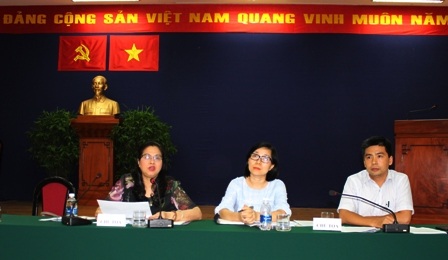Những vấn đề y tế trọng tâm tại Hội nghị APEC - 1 Bà Giáng Hương (ngoài cùng bên trái) thông tin về các sự kiện trọng tâm của APEC