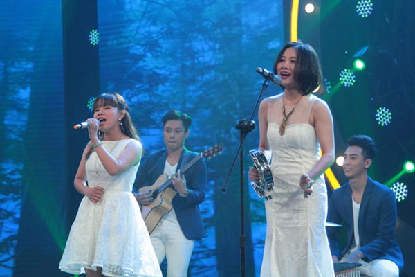 Cô gái có gương mặt giống Phi Nhung cover nhạc Cẩm Ly “gây sốt” - 3 Nhóm thí sinh Army.