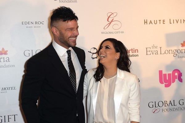 Ricky Martin hạnh phúc sánh đôi bạn trai - 6
Ricky Martin đã có 2 con trai Matteo và Valentino năm nay 9 tuổi nhờ phương pháp mang thai hộ