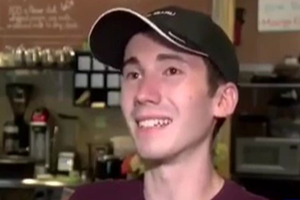 Tấm biển lạ trước tiệm cà phê khiến nhiều người suy ngẫm - 2