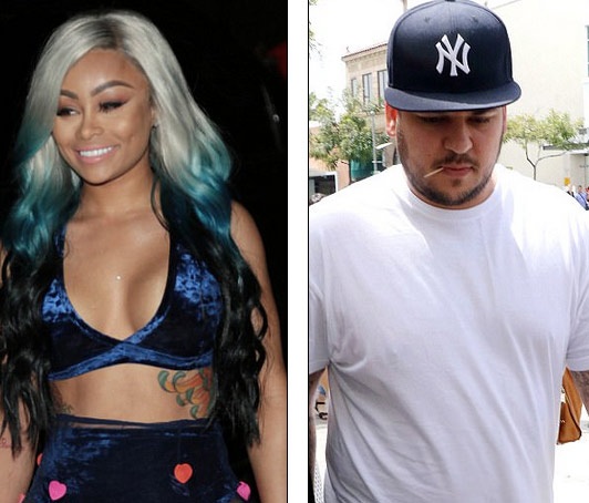 
TMZ vừa đưa tin, vũ nữ thoát y Blac Chyna và luật sư đang đề nghị em cô Kim - Rob Kardashian bồi thường khoản tiền ước chừng lên tới hàng triệu đô la sau khi cô bị Rob tung ảnh nóng lên mạng
