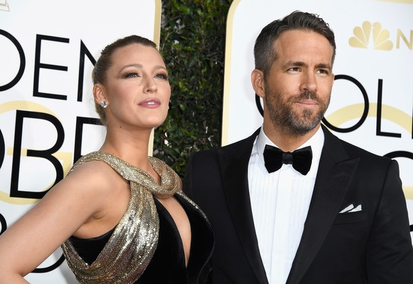 Dập dìu kiều nữ trên thảm đỏ lễ trao giải Quả Cầu Vàng - 3
Blake Lively đẹp đôi bên chồng Ryan Reynolds