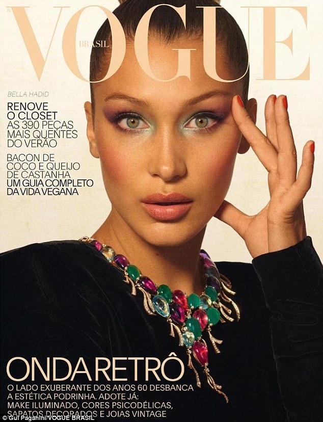 Bella Hadid lại lên bìa tạp chí Vogue - 3
Cô ký hợp đồng với nhiều nhãn hiệu thời trang danh tiếng như Dior, Max Mara, Nike...