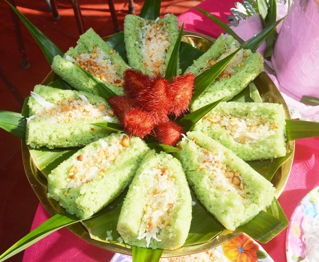 Thòm thèm những món bánh "ăn chơi" của người Khmer - 4 Bánh ống.