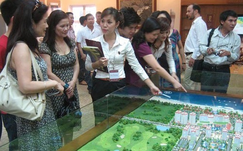 Hà Nội công bố 113 dự án được “bán nhà trên giấy” - 1
Hà Nội cho phép 113 dự án bất động sản hình thành trong tương lai đủ điều kiện đưa vào kinh doanh theo quy định. (Ảnh minh hoạ)