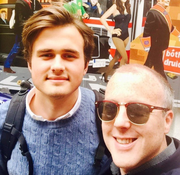 
Rory Farquharson (áo xanh) - Ảnh: Twitter
