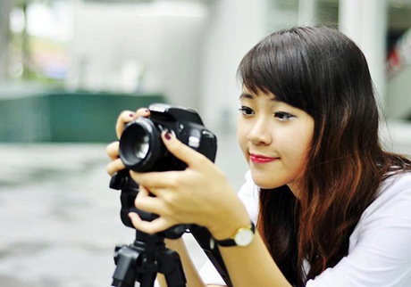 18 điểm mới được nộp hồ sơ xét tuyển vào ngành báo chí - Học viện Báo chí & Tuyên truyền - 1
Sinh viên ngành Báo chí (Ảnh: minh họa)
