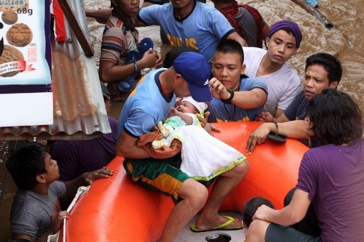 Hơn 200 người chết vì bão Tembin tại Philippines - 6