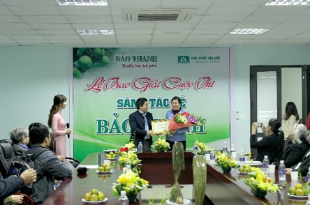 Tổng kết và trao giải cuộc thi sáng tác về Bảo Thanh - 8
(Chị Phạm Kim Ngân – Đạt giải người may mắn có số dự đoán gần đúng nhất)