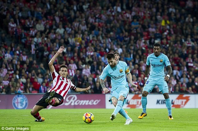 Bilbao 0-2 Barcelona: Messi chói sáng - 2
Messi phá vỡ thế bế tắc với bàn thắng ở phút 36
