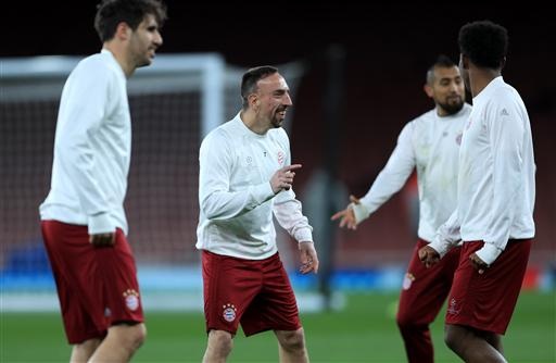 Carlo Ancelotti đầy lo âu trên sân tập của Bayern Munich - 12
Không khí buổi tập của Bayern Munich rất thoải mái