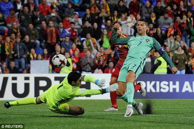 Bồ Đào Nha - Thụy Sỹ: Chờ C.Ronaldo rực sáng - 2
Bồ Đào Nha chờ đợi nhiều vào sự chói sáng của C.Ronaldo