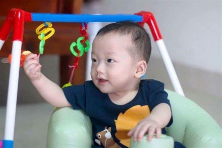 Bé Gấu được sinh ra từ tình yêu vô bờ của mẹ. Sự hiện diện của em trên cõi đời này là một điều kỳ diệu của cuộc sống.