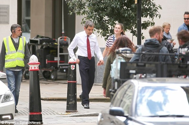 "Mr Bean" bận rộn quay phim mới - 4
Johnny English phần 1 ra mắt năm 2003 rất thành công về mặt doanh thu
