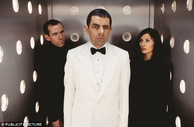 "Mr Bean" bận rộn quay phim mới - 6
Rowan Atkinson rất nổi tiếng và giàu có nhờ seri phim ăn khách Mr Bean nhưng ông có cuộc sống riêng tư rất kín đáo