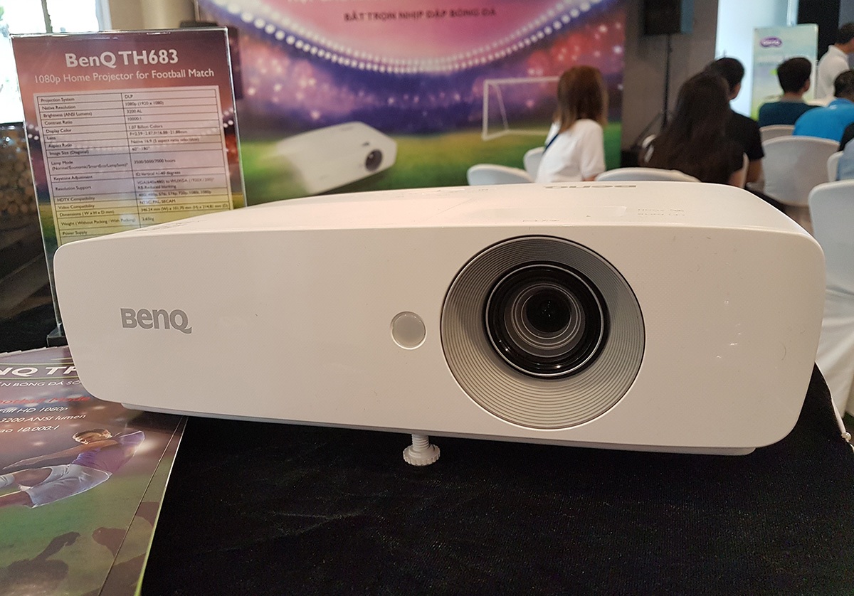 BenQ giới thiệu mẫu máy chiếu dành cho dân mê bóng đá - 1 BenQ giới thiệu mẫu máy chiếu dành cho dân mê bóng đá - 1