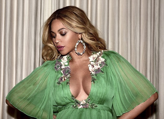 Beyonce Knowles cho con gái cưng diện váy gần 600 triệu đồng đi dự tiệc - 4 Beyonce Knowles cho con gái cưng diện váy gần 600 triệu đồng đi dự tiệc - 4