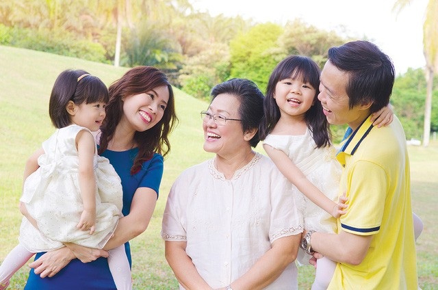 Người tham gia bảo hiểm yêu cầu tích luỹ hiệu quả và bảo vệ toàn diện, có phải quá khó? - 1
Đáp ứng mong muốn được bảo vệ toàn diện của những bà mẹ như chị Liên, sản phẩm An Hưng Phát Lộc bảo vệ trước nhiều rủi ro có thể xảy ra trong cuộc sống như tử vong, bệnh hiểm nghèo, tai nạn, thương tật…