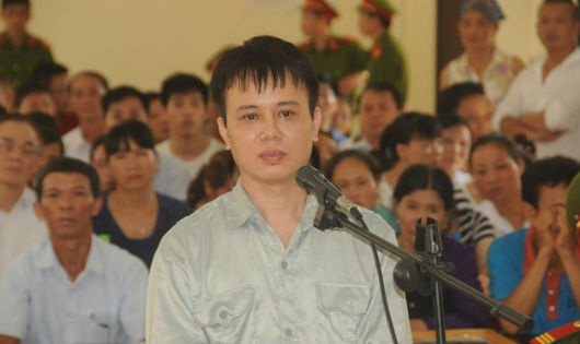 Vờ mua 50kg vàng chiếm đoạt gần 20 tỷ đồng - 1