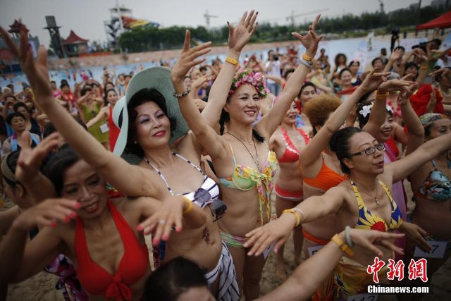 Tưng bừng ngày hội bikini dành cho các quý bà - 7 Cuộc thi được tổ chức với mục đích xây dựng cuộc sống lành mạnh, tích cực cho người cao tuổi