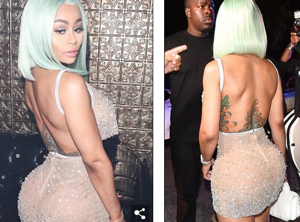 Vũ nữ thoát y diện váy gợi cảm dự tiệc - 2
Vũ nữ thoát y 2 con khoe eo thon và vòng ba nảy nở trong bộ váy ngắn ôm sát