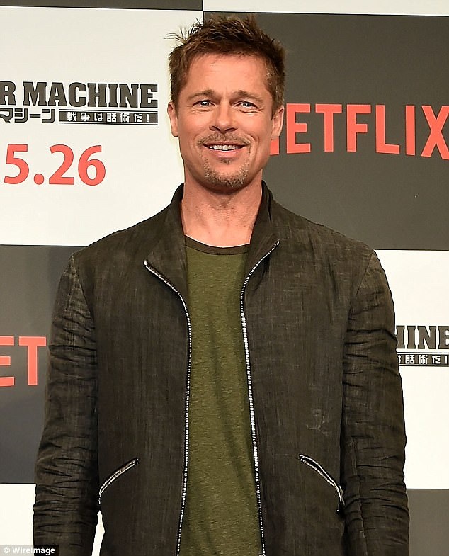 Chia tay Angelina Jolie, Brad Pitt đã sẵn sàng quay lại tình trường - 1
Brad Pitt bị đồn hò hẹn với những bóng hồng mới.